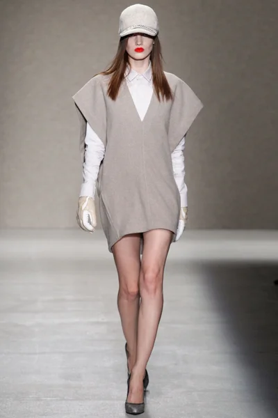 Look 5